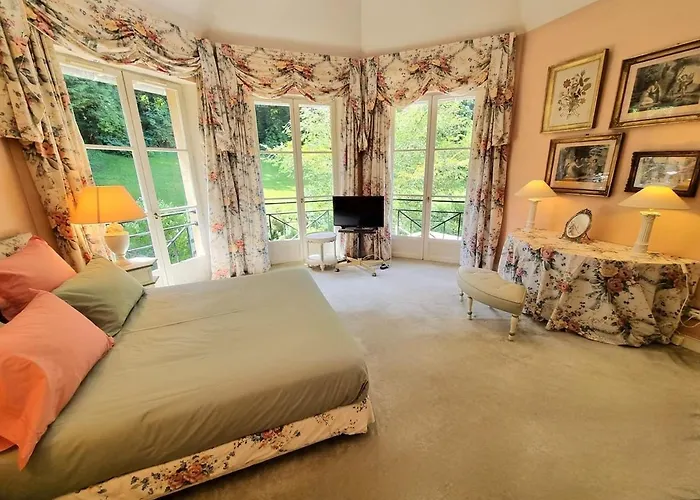 Bovary Deauville, Exceptional Location Довиль