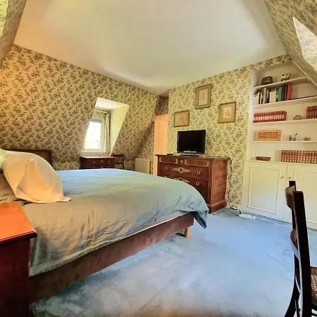 Βίλα Bovary Deauville, Exceptional Location