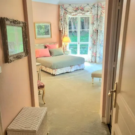 Bovary Deauville, Exceptional Location