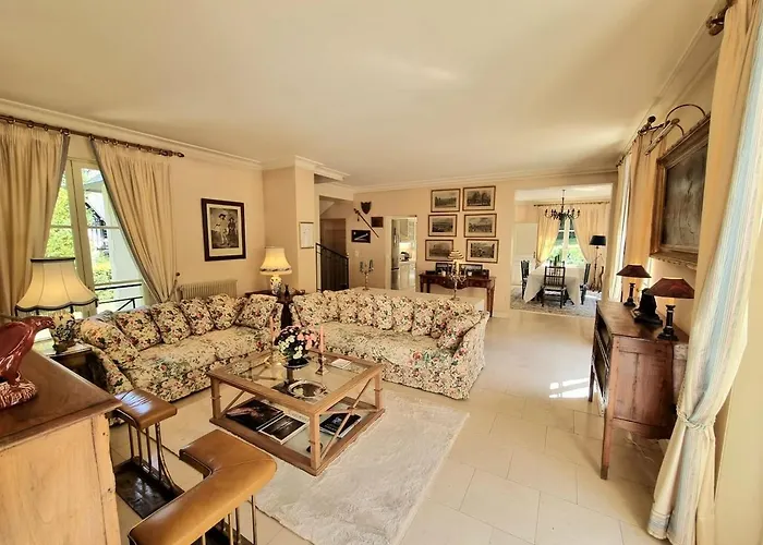 Bovary Deauville, Exceptional Location *