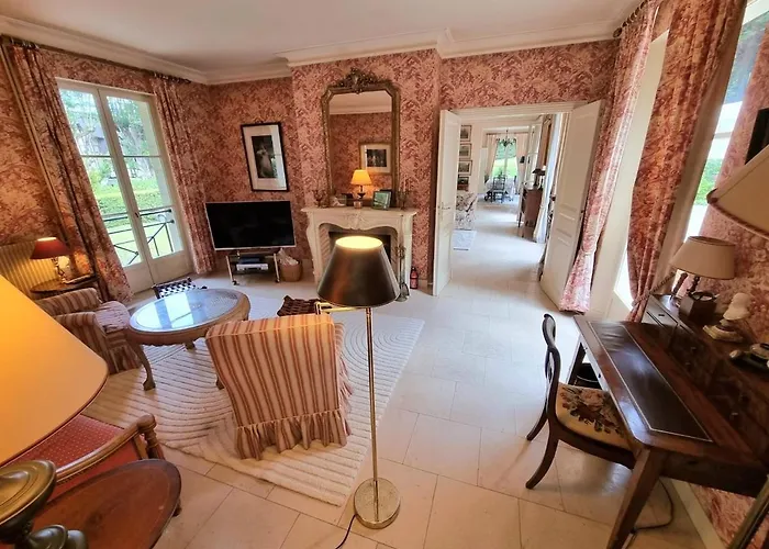 Bovary Deauville, Exceptional Location Villa *